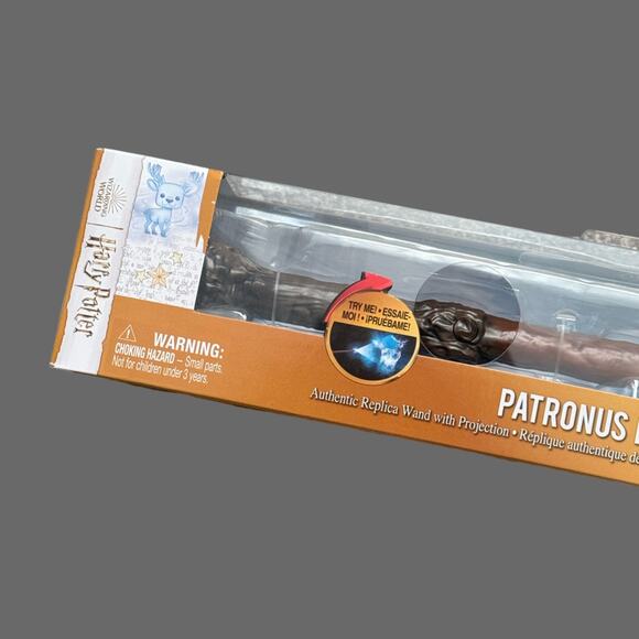 Wizarding World 6064166 Harry Potter, 33-cm Patronus Light-up Projection Wand - Picture 4 of 5